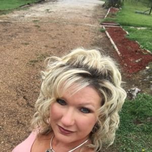 Meet your Posher, Stacie